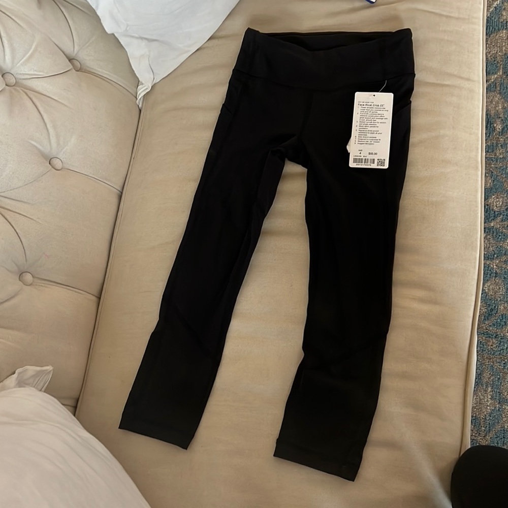 Lululemon crop leggings